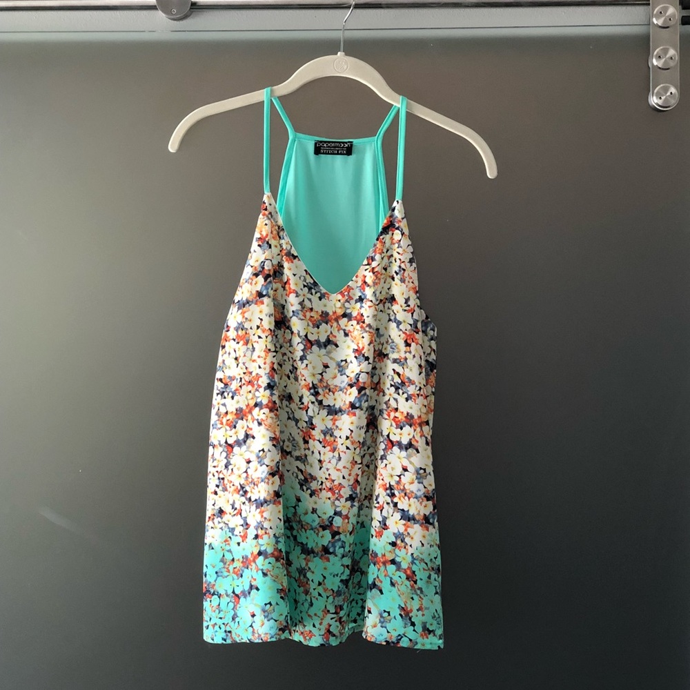 Flower flowy, summer top